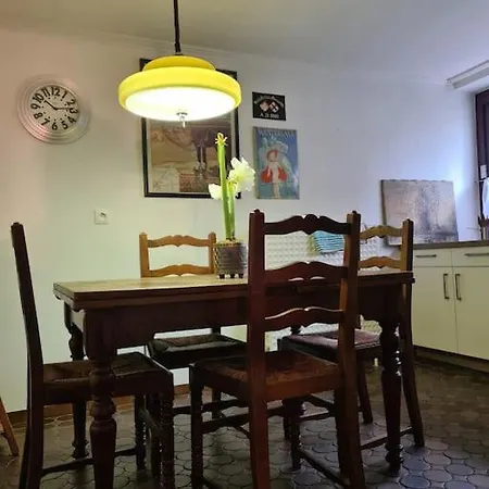 Haus Paesch Nahe Mit Beheiztem Whirlpool/sauna Bütgenbach