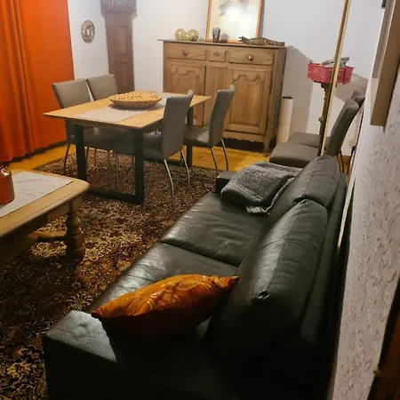 Dom wakacyjny Haus Paesch Nahe Mit Beheiztem Whirlpool/sauna Bütgenbach